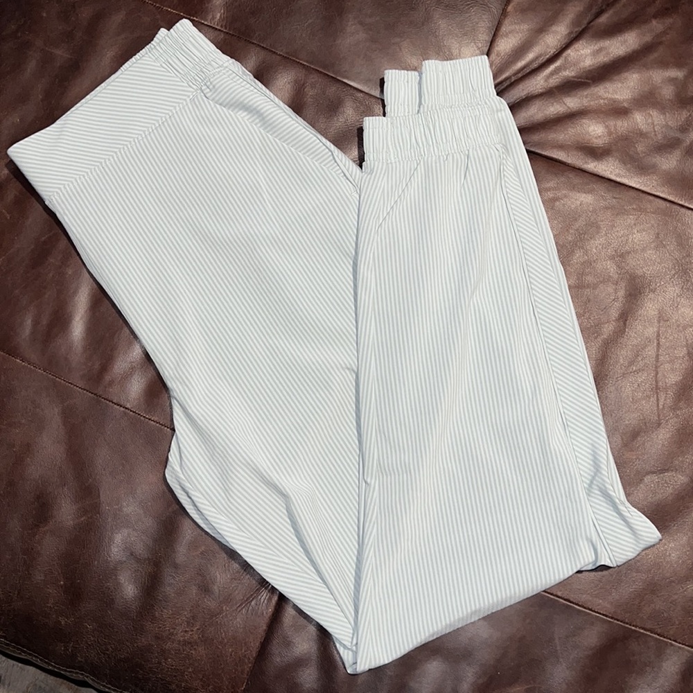 Athleta Brooklyn Textured Jogger - size 8